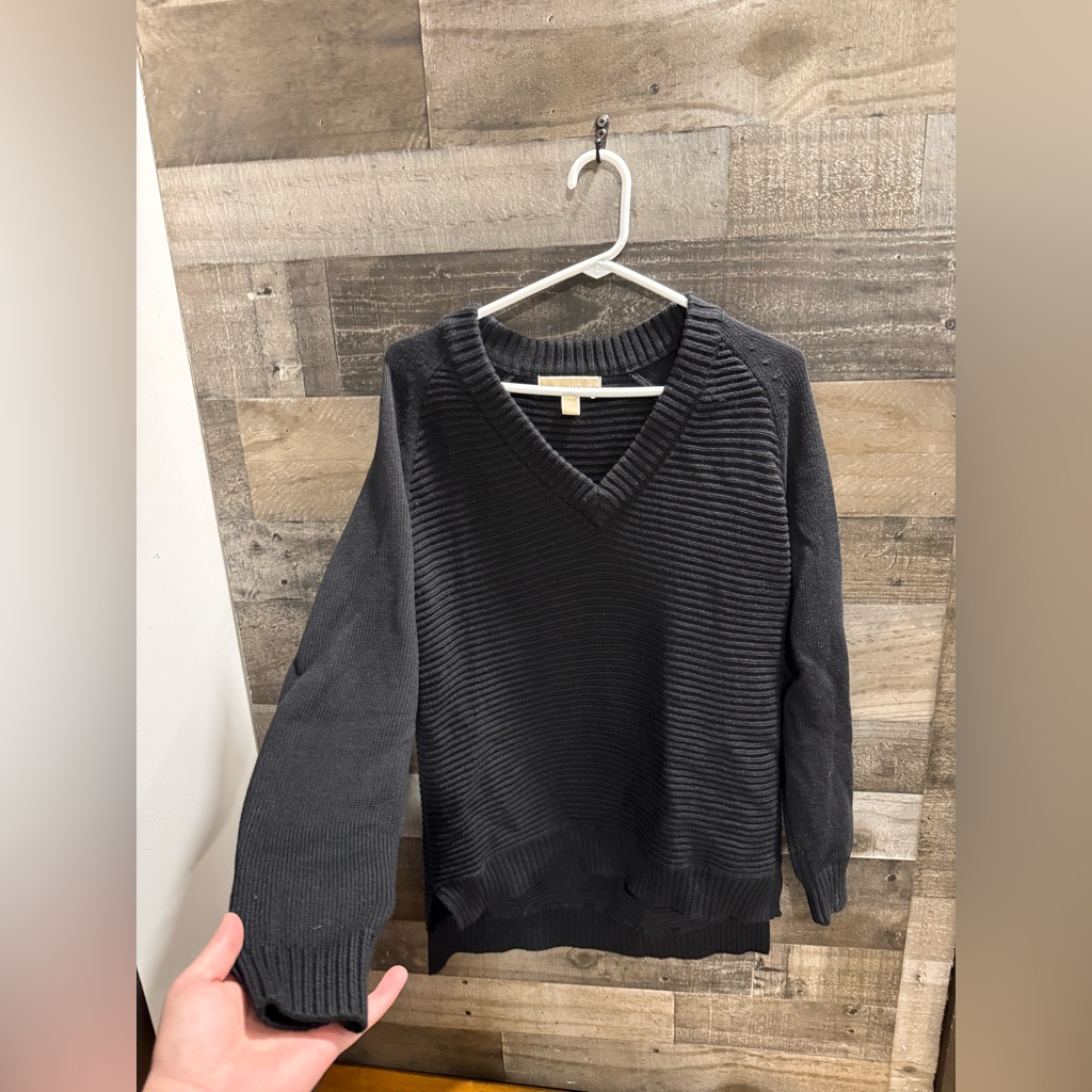 Michael Kors | Ribbed V-Neck Sweater